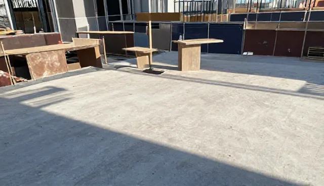 分销网站建设:两种做法对比与实际取舍