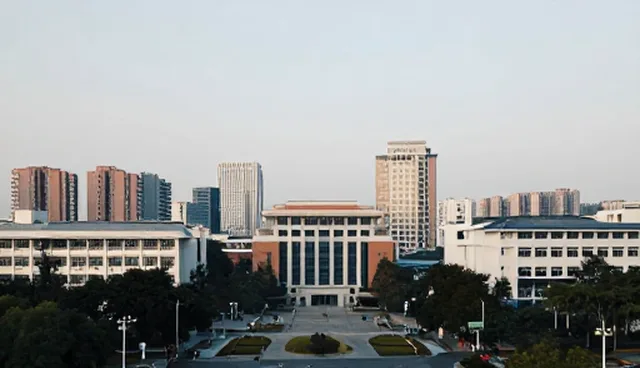 佛山网站优化公司如何通过内容建设提升企业网站流量